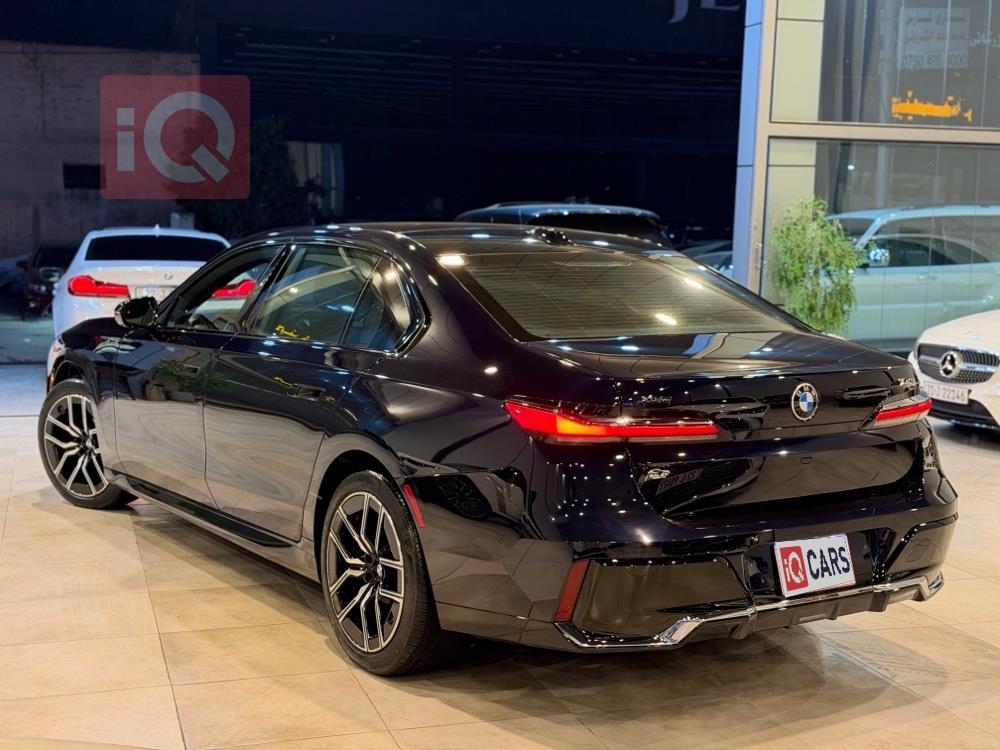 بي ام دبليو الفئة 7